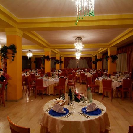 Grand Hotel Montesilvano Marina Esterno foto