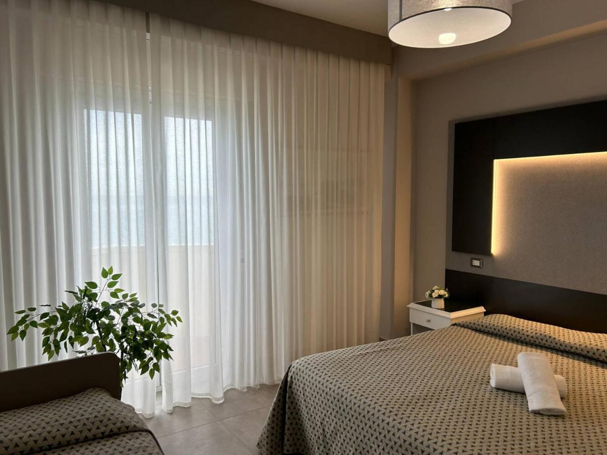 Grand Hotel Montesilvano Marina Esterno foto
