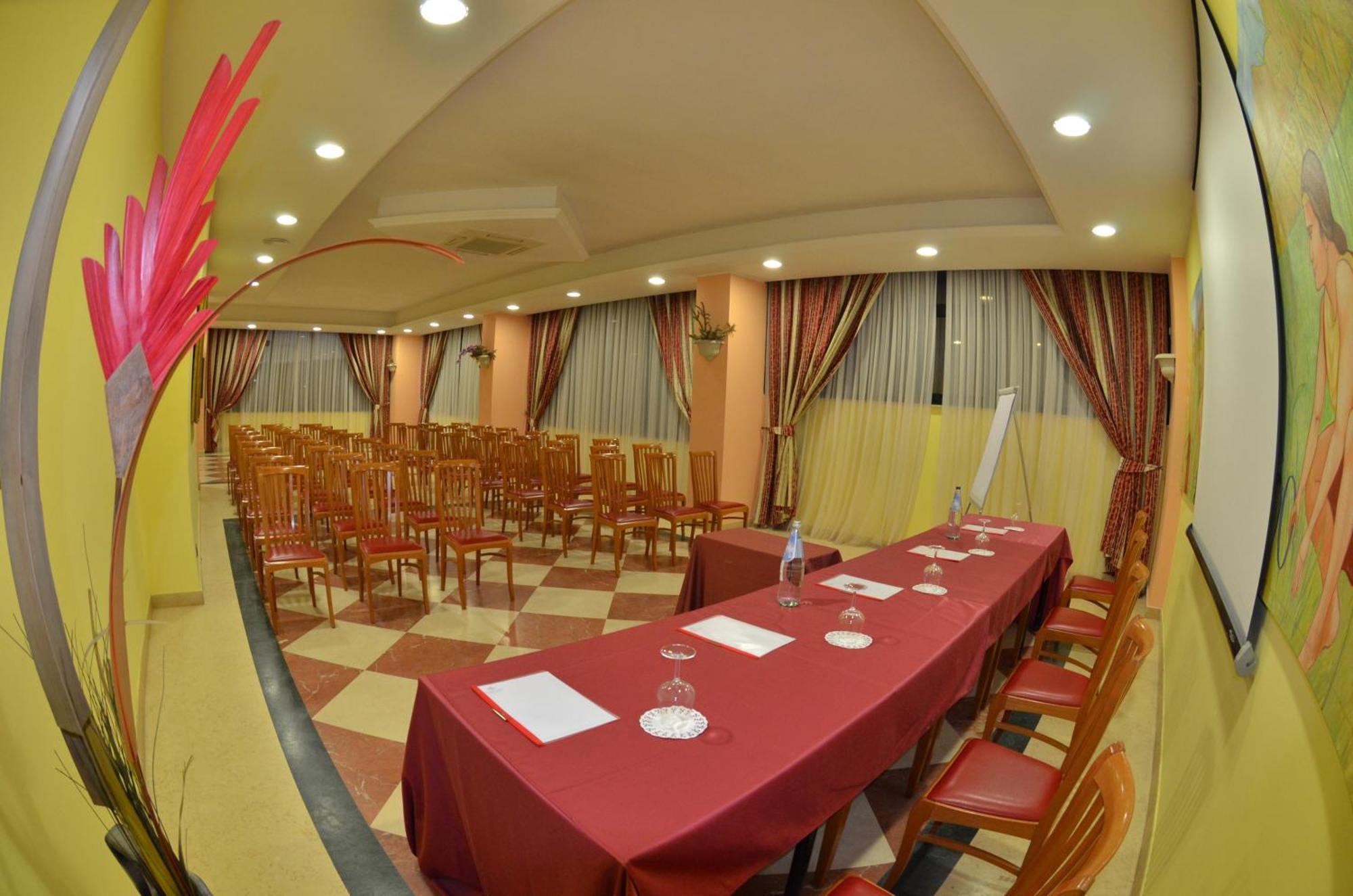 Grand Hotel Montesilvano Marina Esterno foto
