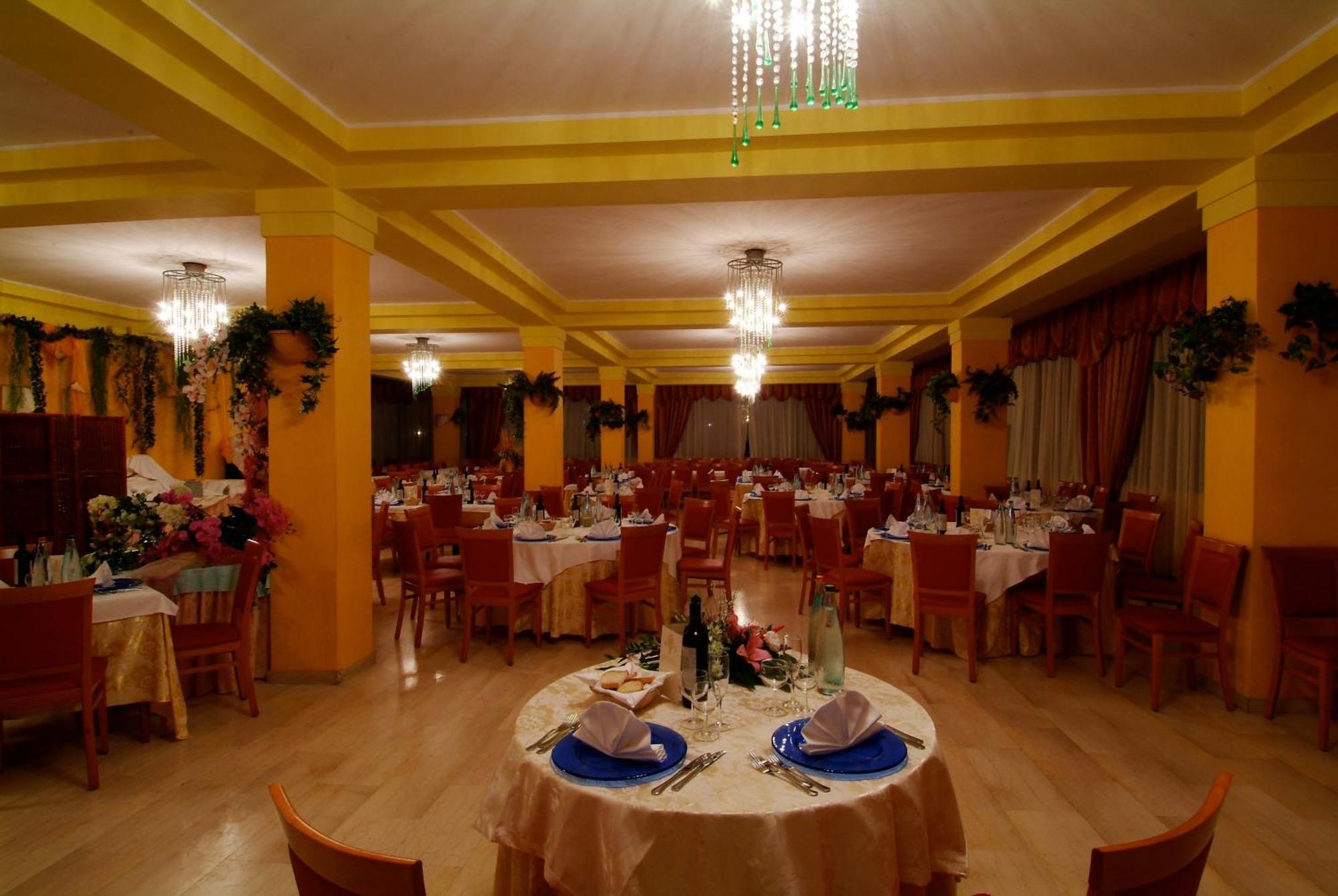 Grand Hotel Montesilvano Marina Esterno foto