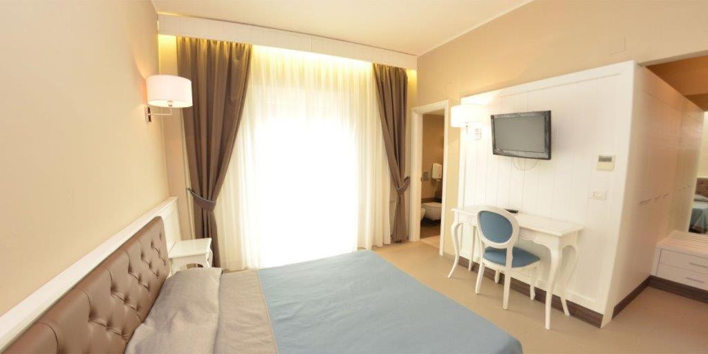 Grand Hotel Montesilvano Marina Esterno foto