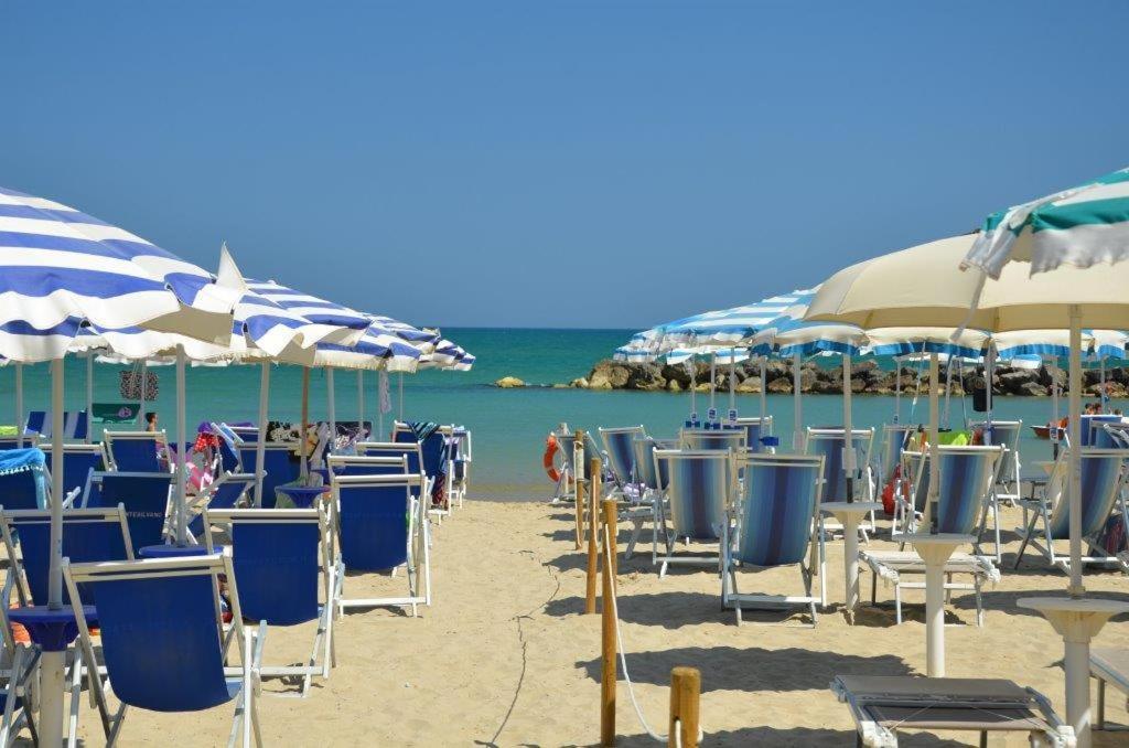 Grand Hotel Montesilvano Marina Esterno foto