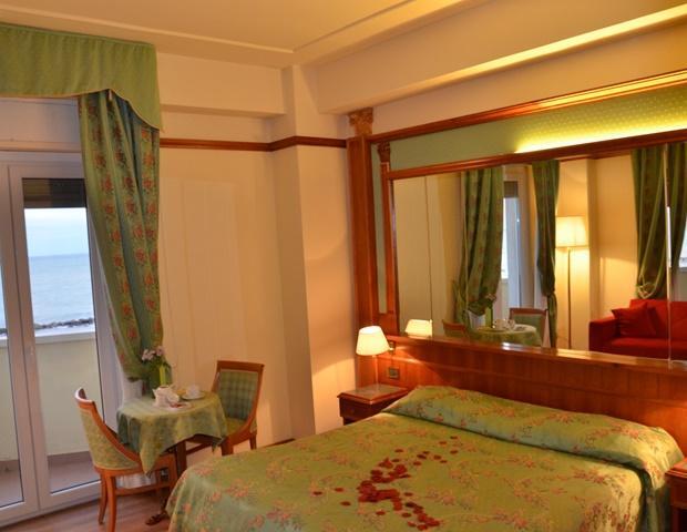 Grand Hotel Montesilvano Marina Esterno foto